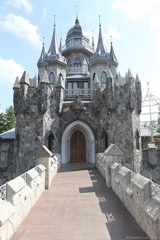 Castle Photo 2.jpeg